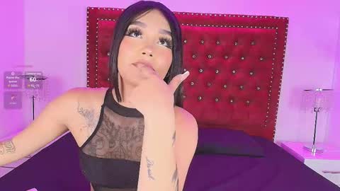 Snapshot of kitty_rouusse chatting on 11, 10, 2025 Kitty online show from 11, 10, 2025
