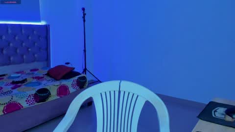 Snapshot of kitty_violet11 chatting on 1, 4, 2026 kitty_violet11 online show from 1, 4, 2026