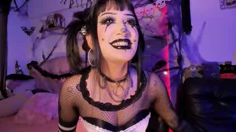 Kitty Goth  online show from 9, 10, 2025