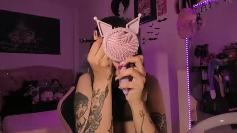 Snapshot of kittygoth_ chatting on 21, 7, 2026 Kitty Goth online show from 21, 7, 2026