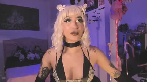 Snapshot of kittygoth_ chatting on 24, 7, 2026 Kitty Goth online show from 24, 7, 2026