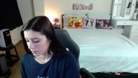 Snapshot of kittykat18x chatting on 3, 7, 2026 Isabel online show from 3, 7, 2026