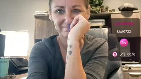 Snapshot of kittykattlove2 chatting on 9, 7, 2026 kittykattlove2 online show from 9, 7, 2026