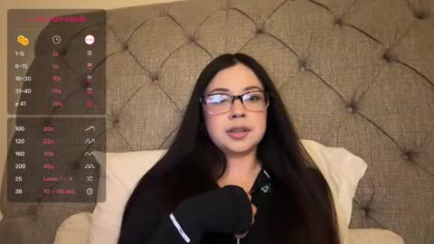 Snapshot of kittymia8 chatting on 26, 1, 2025 mia online show from 26, 1, 2025