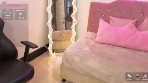 Kitty  online show from 12, 10, 2025