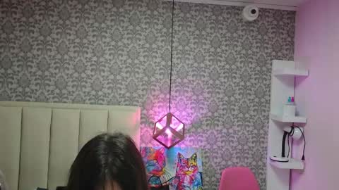  K I T T  Y  online show from 25, 2, 2025