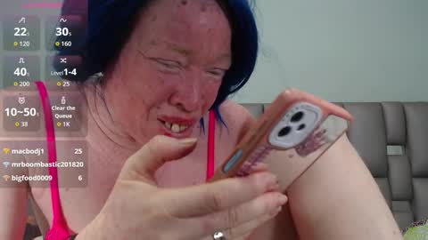 kittywhiteass online show from 16, 10, 2025