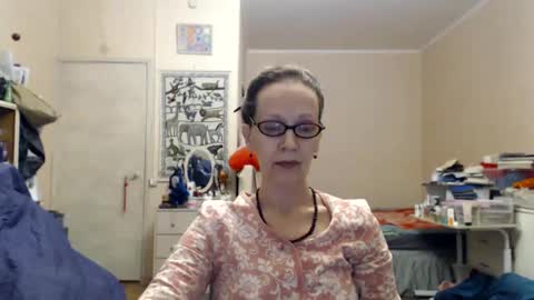 Snapshot of kiuminberry chatting on 20, 2, 2025 KiuminBerry online show from 20, 2, 2025
