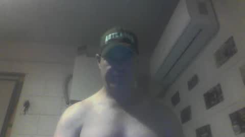 kiwiguy19773 online show from 14, 4, 2026