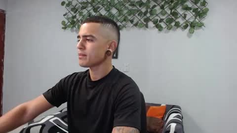 kizame___ online show from 15, 3, 2026