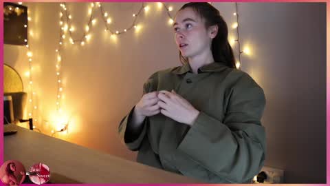 Snapshot of kjfucks chatting on 4, 10, 2025 JaneSweet online show from 4, 10, 2025