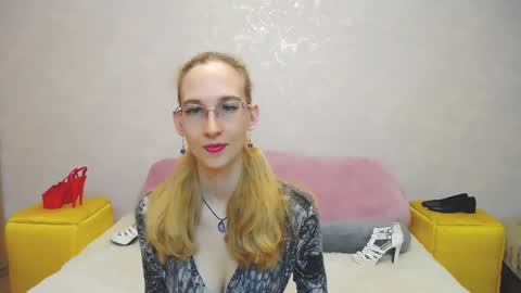 Snapshot of klaryevans chatting on 6, 12, 2024 Klary online show from 6, 12, 2024