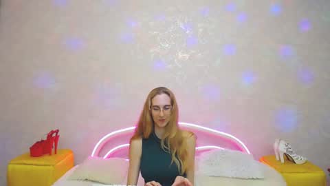 Snapshot of klaryevans chatting on 14, 12, 2024 Klary online show from 14, 12, 2024