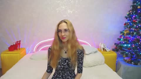 Snapshot of klaryevans chatting on 19, 12, 2024 Klary online show from 19, 12, 2024
