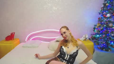 Snapshot of klaryevans chatting on 27, 12, 2024 Klary online show from 27, 12, 2024