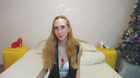 Snapshot of klaryevans chatting on 15, 1, 2025 Klary online show from 15, 1, 2025