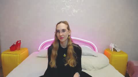 Snapshot of klaryevans chatting on 21, 1, 2025 Klary online show from 21, 1, 2025