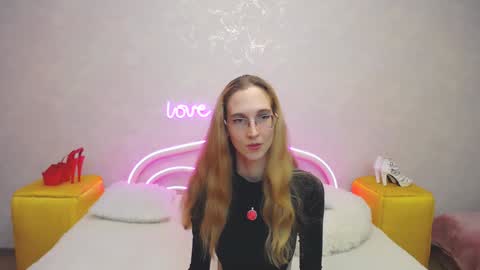 Snapshot of klaryevans chatting on 22, 1, 2025 Klary online show from 22, 1, 2025