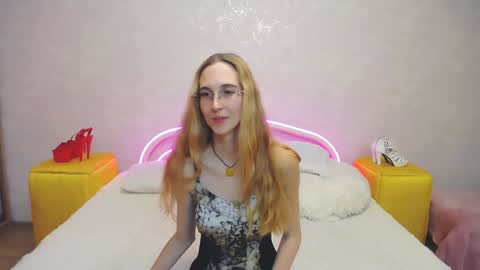 Snapshot of klaryevans chatting on 25, 1, 2025 Klary online show from 25, 1, 2025