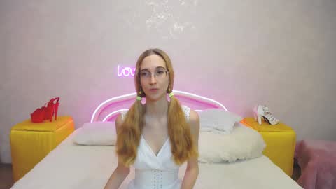 Snapshot of klaryevans chatting on 27, 1, 2025 Klary online show from 27, 1, 2025