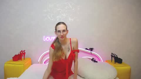 Snapshot of klaryevans chatting on 1, 3, 2025 Klary online show from 1, 3, 2025