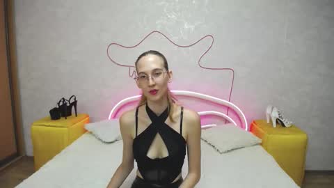 Snapshot of klaryevans chatting on 25, 9, 2025 Klary online show from 25, 9, 2025