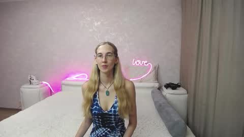 Klary online show from 1, 12, 2025