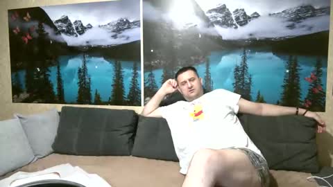 Kleosnow online show from 8, 9, 2025