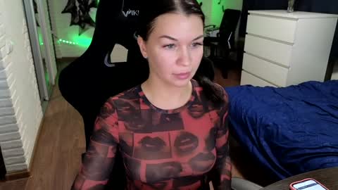 Snapshot of kleoxxx chatting on 13, 12, 2024 Alisa.         online show from 13, 12, 2024