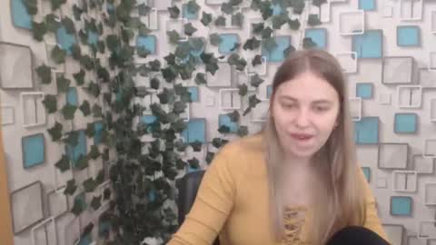 klerkarina online show from 10, 3, 2025