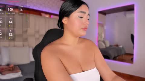   online show from 14, 10, 2025