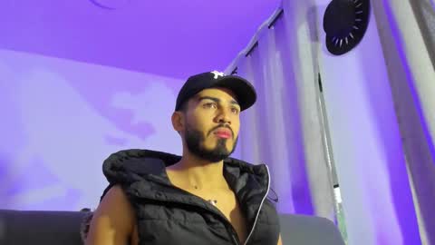 klinsmannwalton online show from 25, 2, 2026