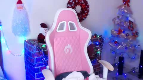 Snapshot of kloe_28 chatting on 23, 12, 2024 Kloe online show from 23, 12, 2024