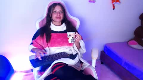 Snapshot of kloe_28 chatting on 10, 1, 2025 Kloe online show from 10, 1, 2025