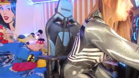 kloelamaravilla18 online show from 26, 11, 2025