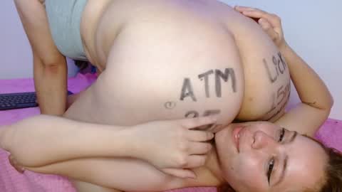 Snapshot of klohe_and_samantha chatting on 12, 12, 2024 klohe and samantha online show from 12, 12, 2024