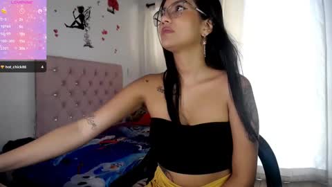 Snapshot of kloy_sech chatting on 10, 2, 2025 Valen online show from 10, 2, 2025