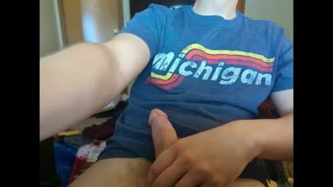 Snapshot of kniloc chatting on 4, 6, 2026 kniloc online show from 4, 6, 2026