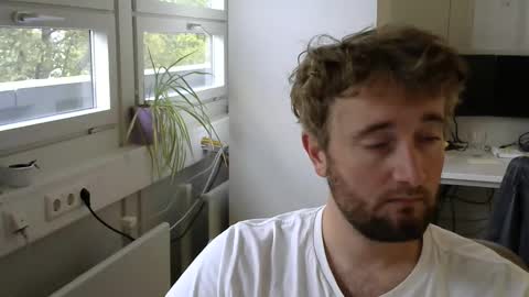 Knisley online show from 16, 10, 2025