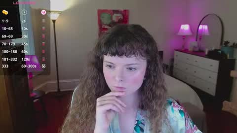 Snapshot of knowlita chatting on 14, 10, 2025 knowlita online show from 14, 10, 2025