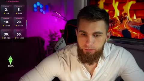 Snapshot of kochka25 chatting on 22, 4, 2026 Sweet boy online show from 22, 4, 2026