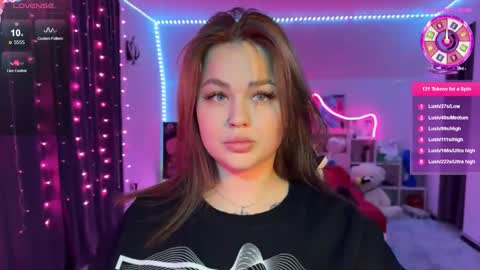 Mia online show from 5, 12, 2025