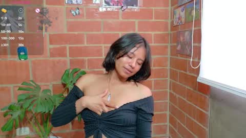 Snapshot of komatsu_ chatting on 11, 3, 2025 Komatsu Lilith online show from 11, 3, 2025