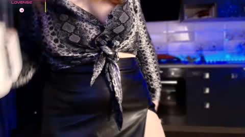 Snapshot of konfetochka77 chatting on 25, 4, 2026 SexyCandyXXX online show from 25, 4, 2026