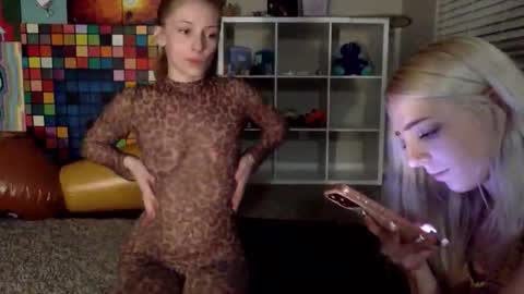 Konnie online show from 25, 2, 2026