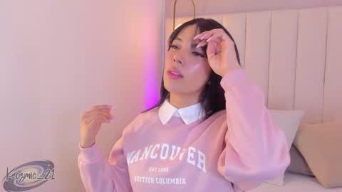 Snapshot of kosmic_21 chatting on 20, 12, 2025 K O S M I C online show from 20, 12, 2025