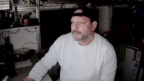 Snapshot of kostasgreek42 chatting on 30, 12, 2024 Kosta online show from 30, 12, 2024