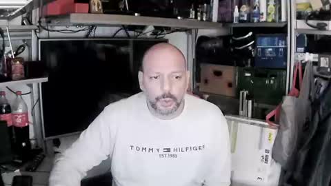 Snapshot of kostasgreek42 chatting on 5, 1, 2025 Kosta online show from 5, 1, 2025