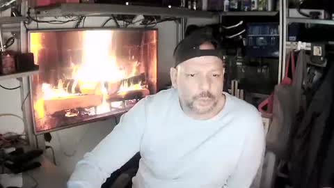 Snapshot of kostasgreek42 chatting on 12, 1, 2025 Kosta online show from 12, 1, 2025