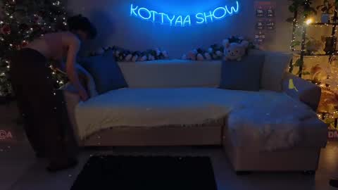 Kottyaa cb FOLLOWING  online show from 3, 1, 2025
